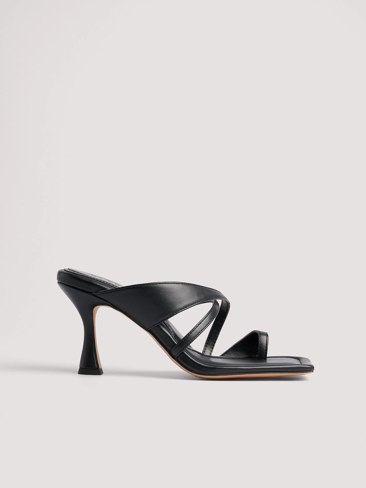 NA-KD Sandales Tongs Femme Noir