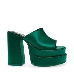 Steve Madden Cagey Sandal EMERALD SATIN
