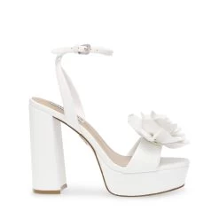 Steve Madden Lessa-F Sandal WHITE
